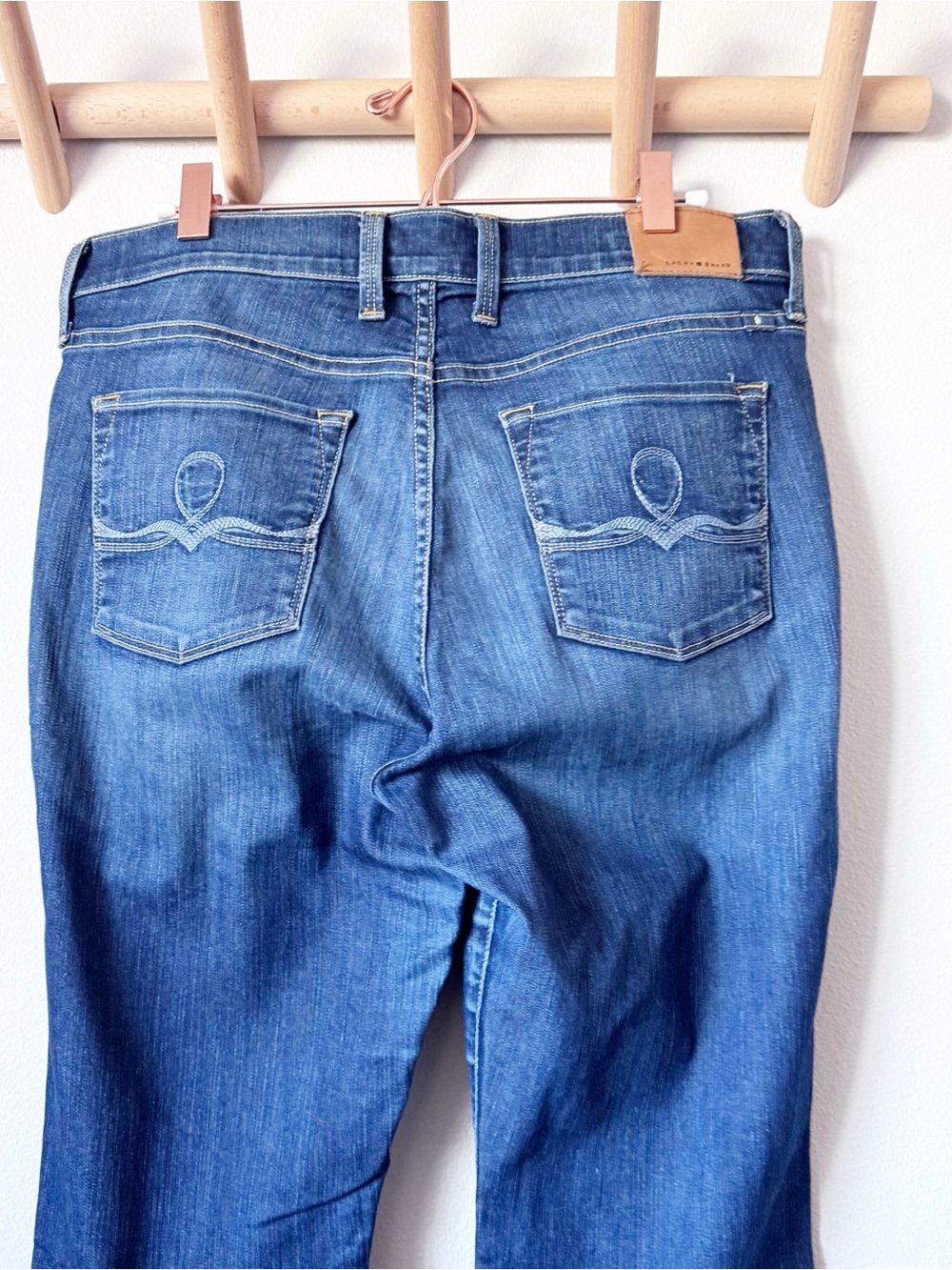 Lucky Brand Women's Indigo Skinny Leg Jeans - Picture 5 of 11
